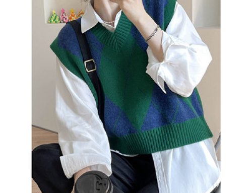 V-neck contrast color loose base layered sweater vest